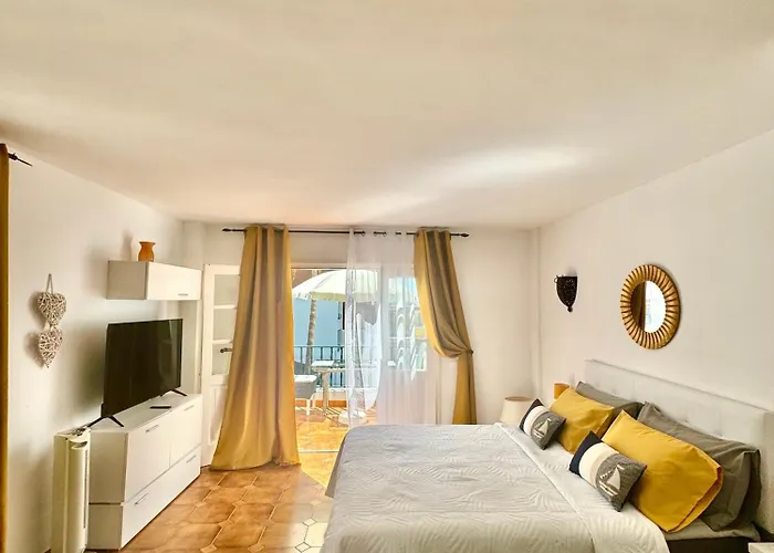 Buenavista Torviscas * Адехе